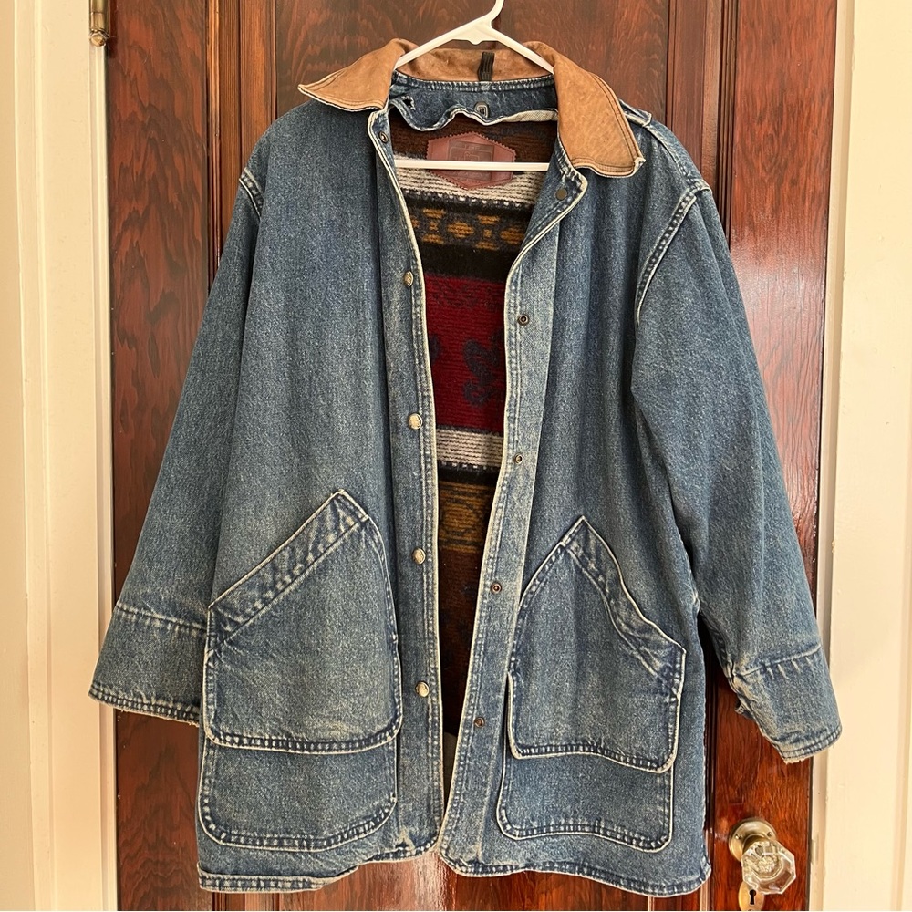 Vintage Woolrich Denim Jacket with button-in wool liner